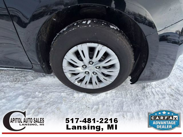 Vehicle image 31 of 32