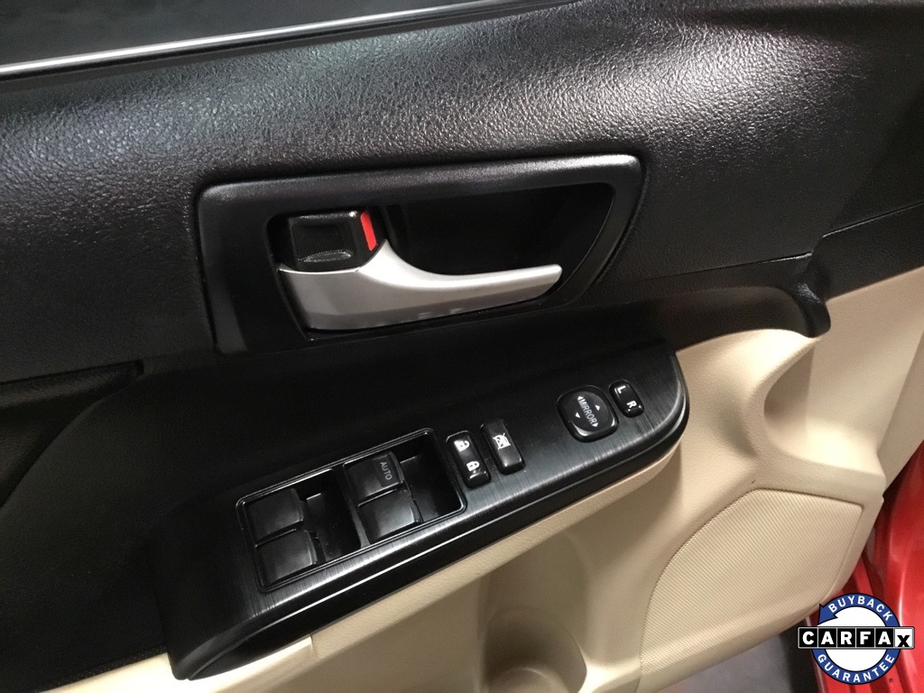 Vehicle image 24 of 50