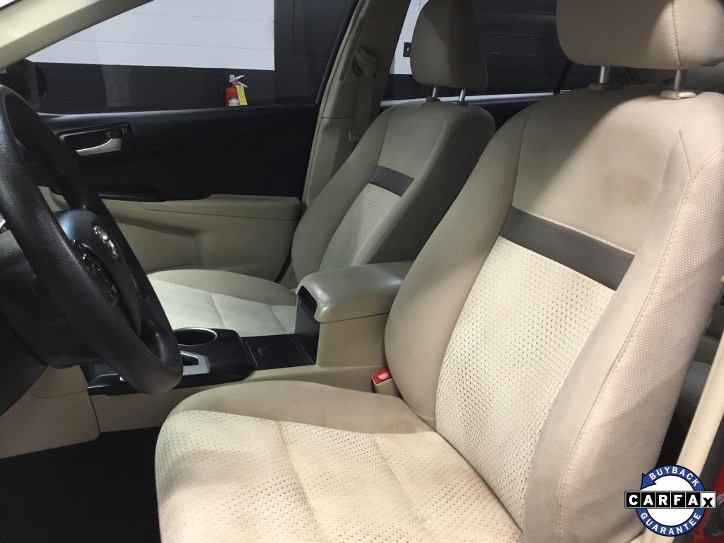 Vehicle image 27 of 50