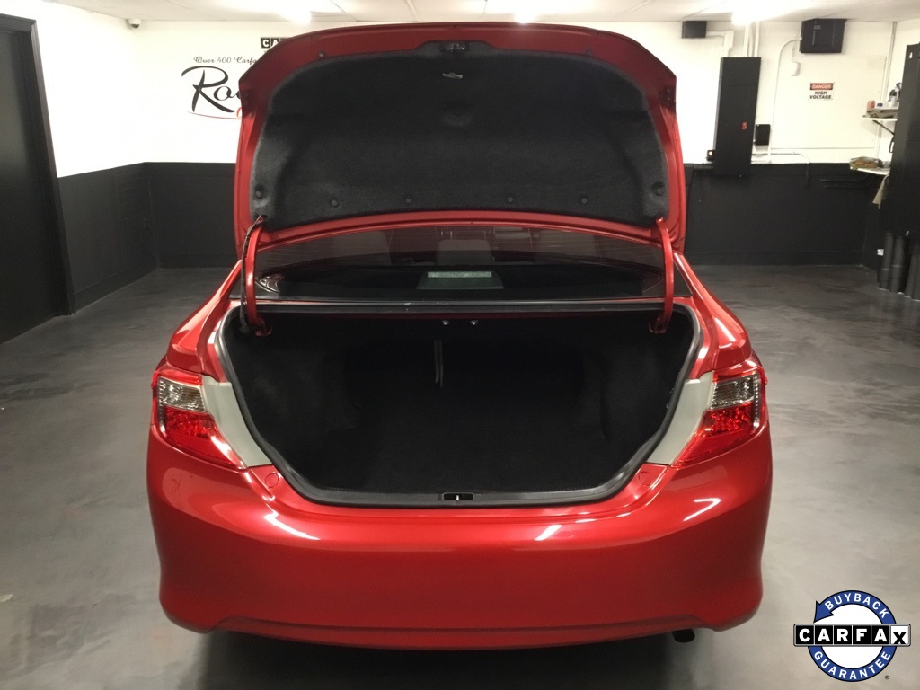 Vehicle image 13 of 50