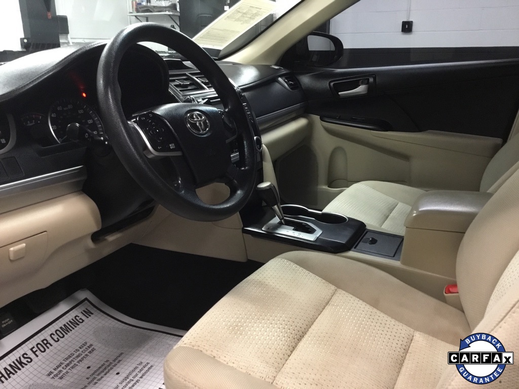 Vehicle image 23 of 50