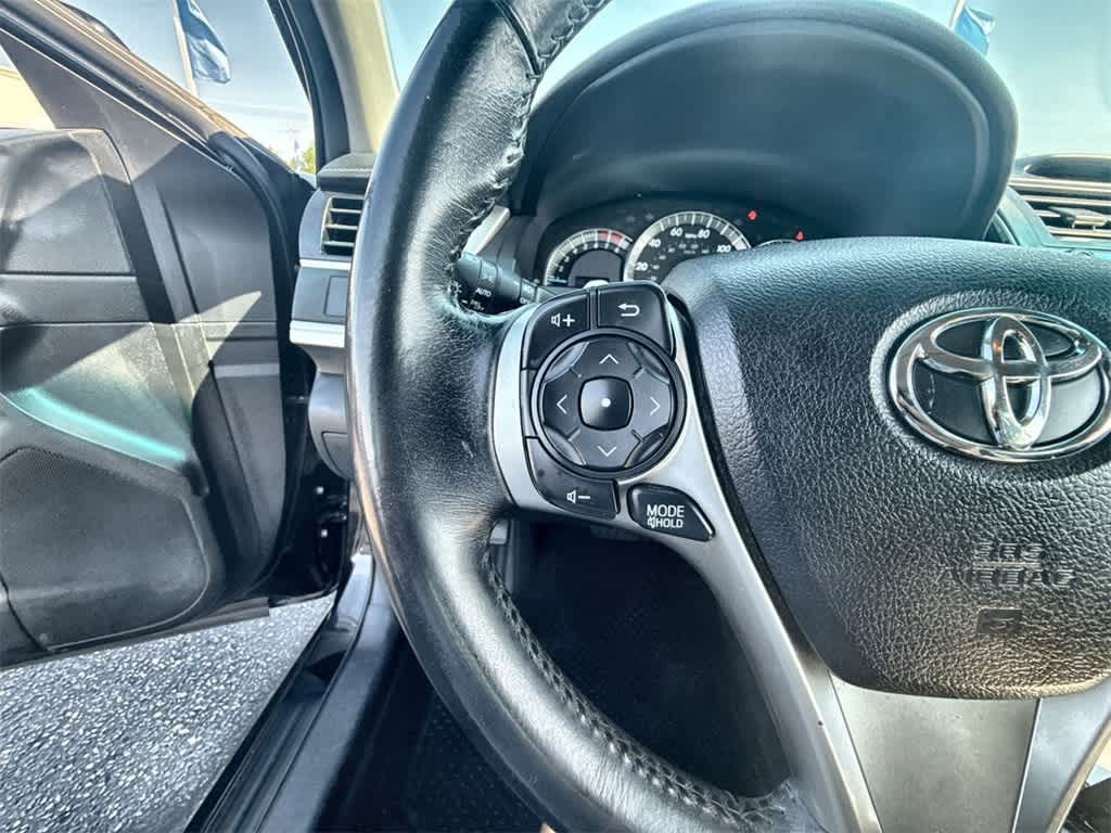 Vehicle image 24 of 35