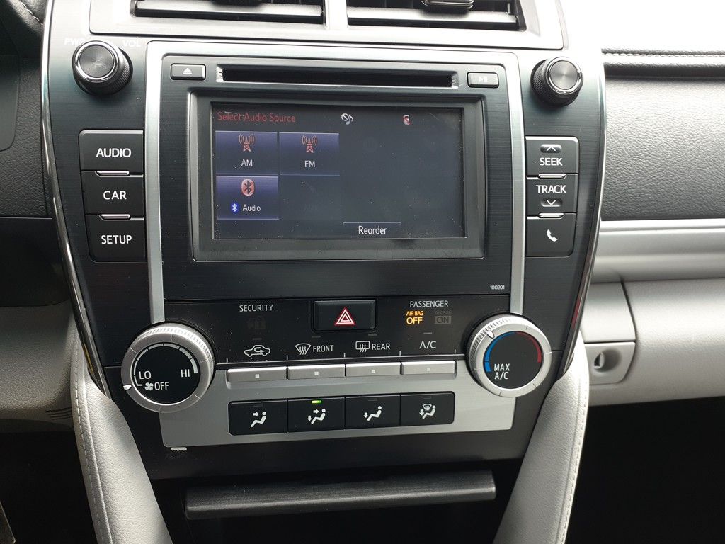 Vehicle image 19 of 29