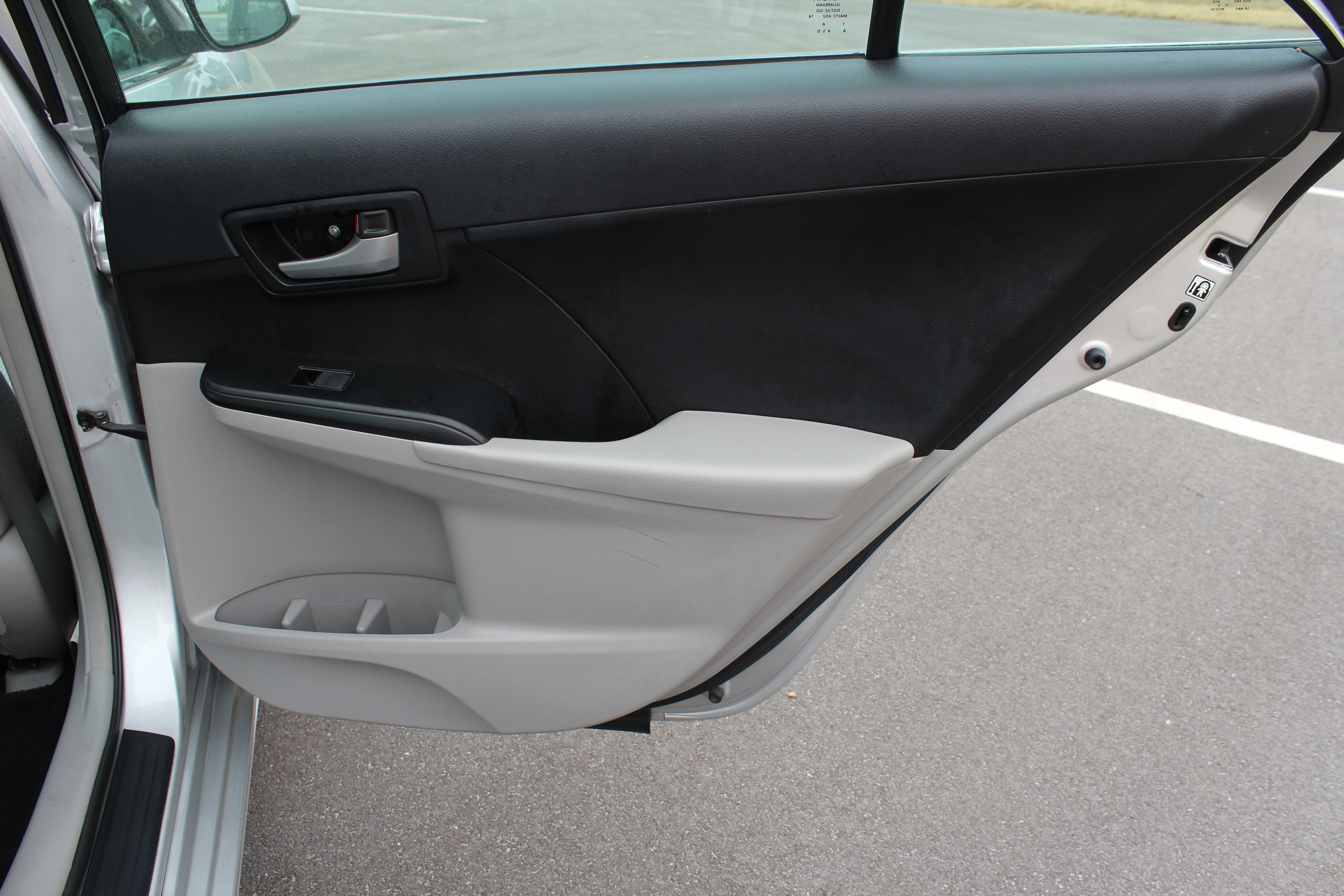 Vehicle image 42 of 52