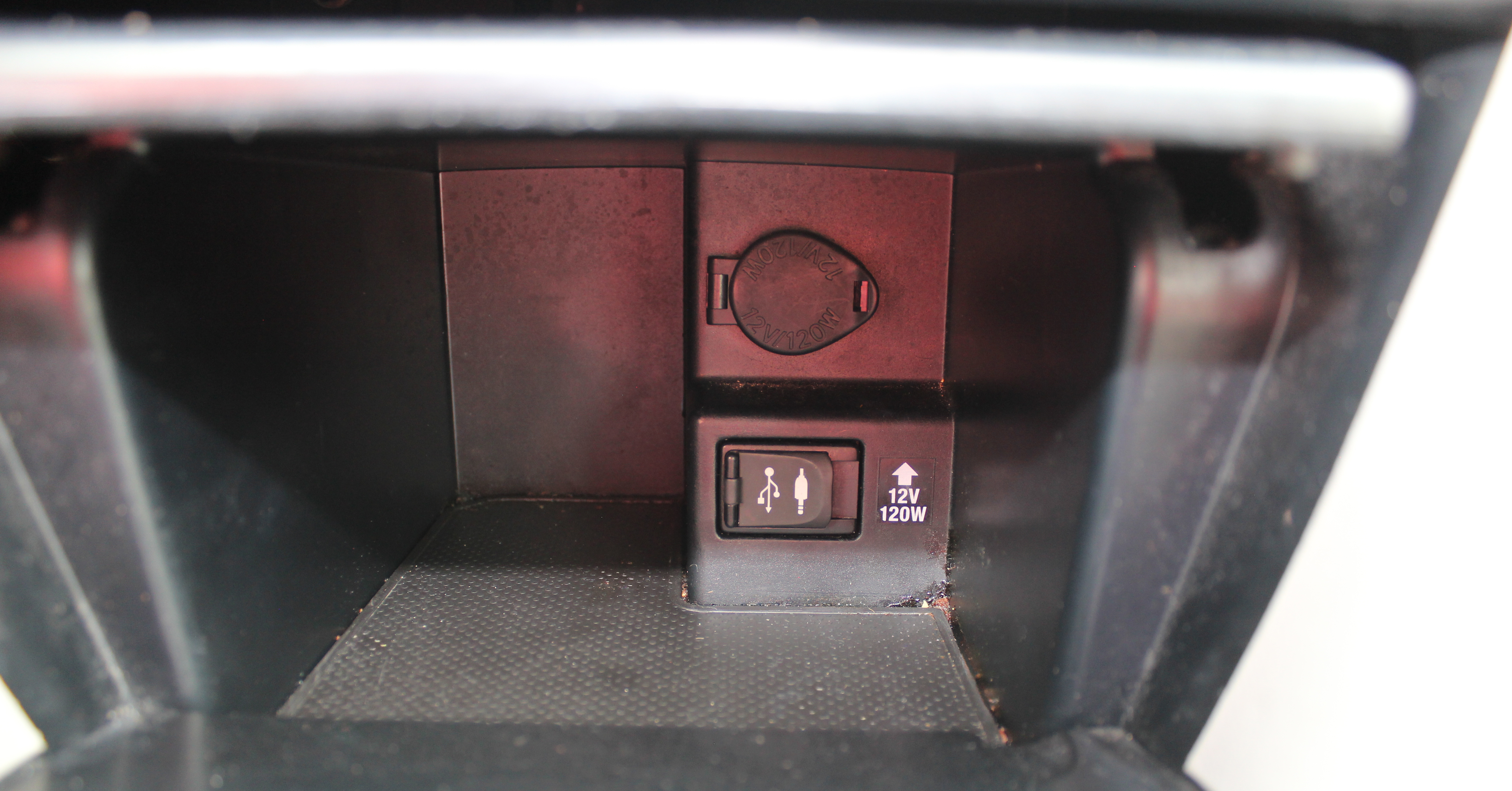 Vehicle image 32 of 52
