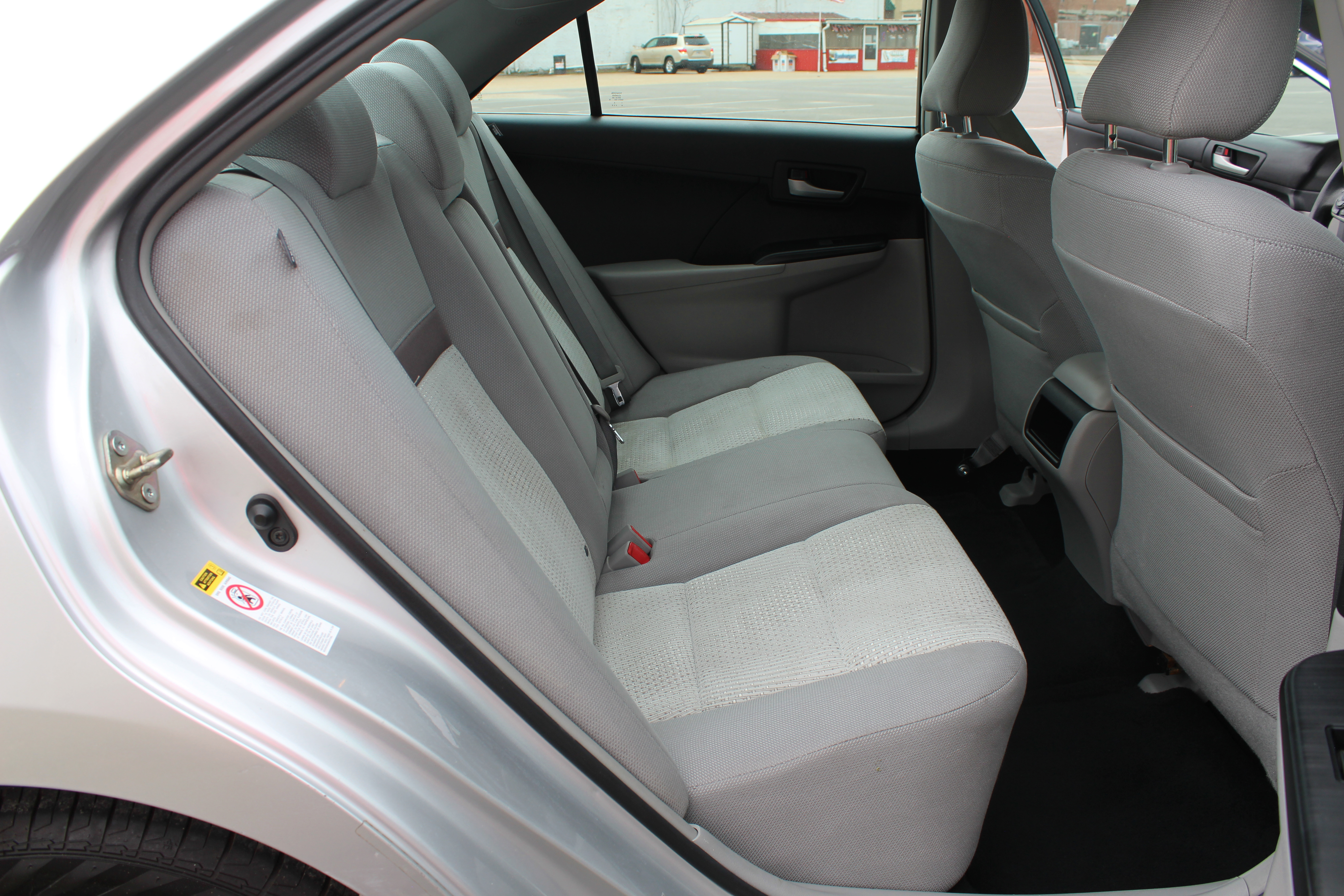Vehicle image 40 of 52