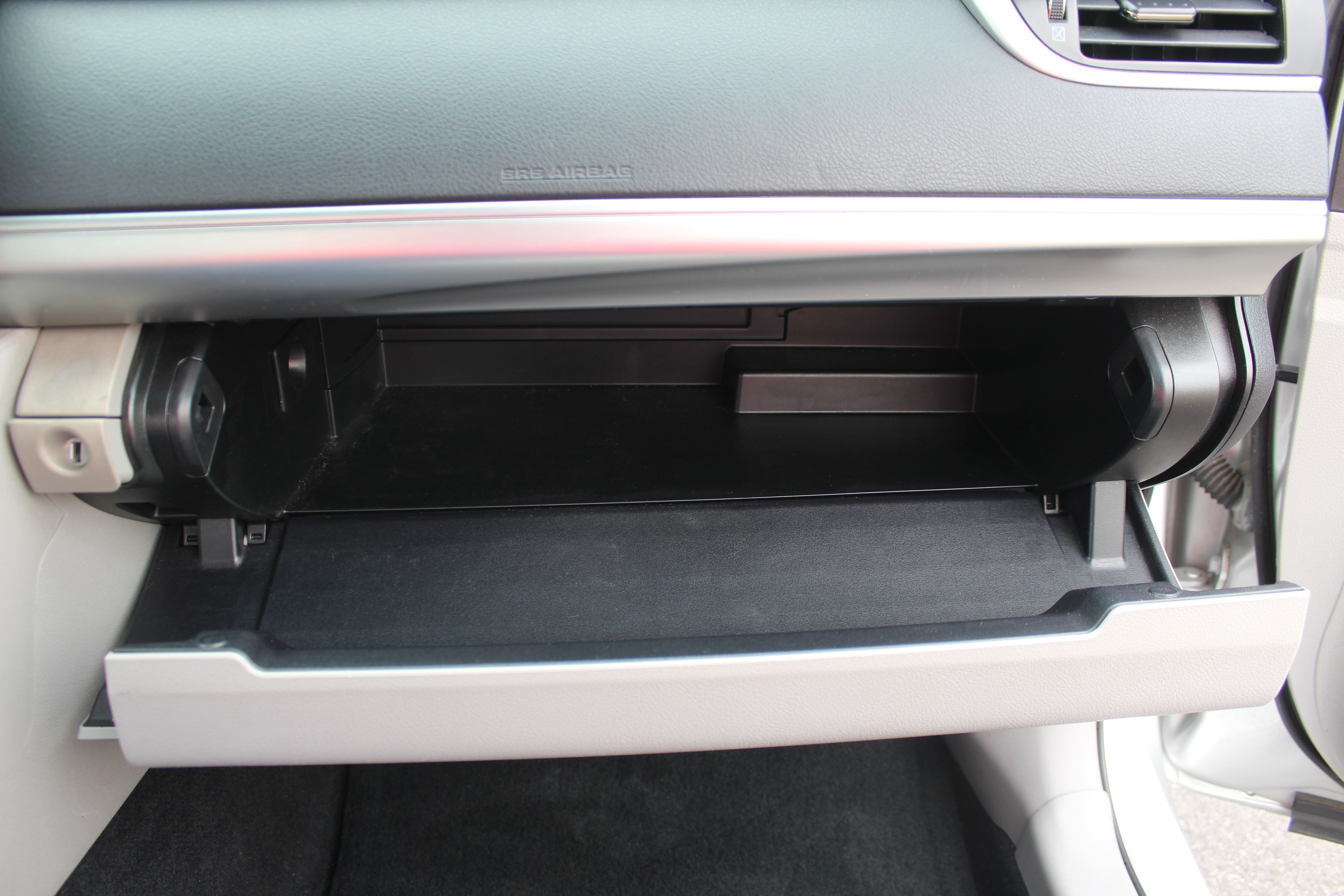 Vehicle image 45 of 52