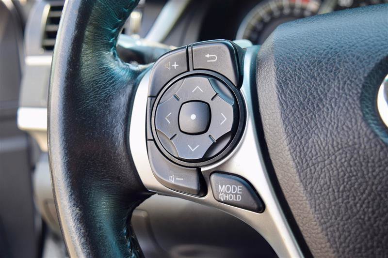 Vehicle image 23 of 36