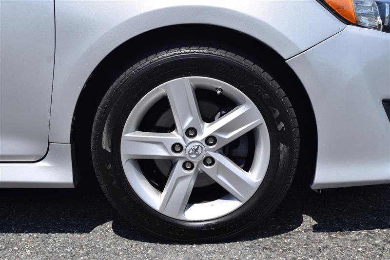 Vehicle image 9 of 36