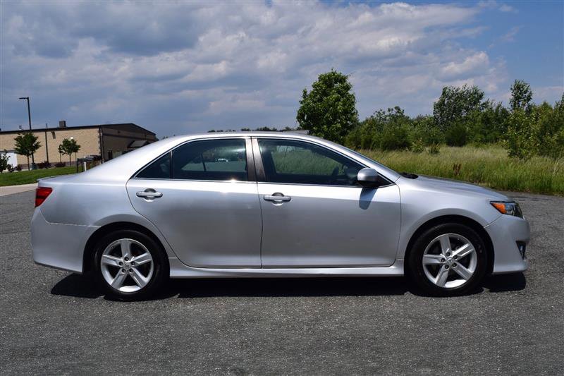 Vehicle image 4 of 36