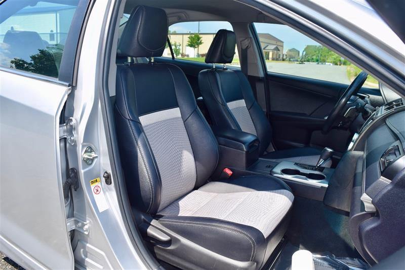 Vehicle image 15 of 36