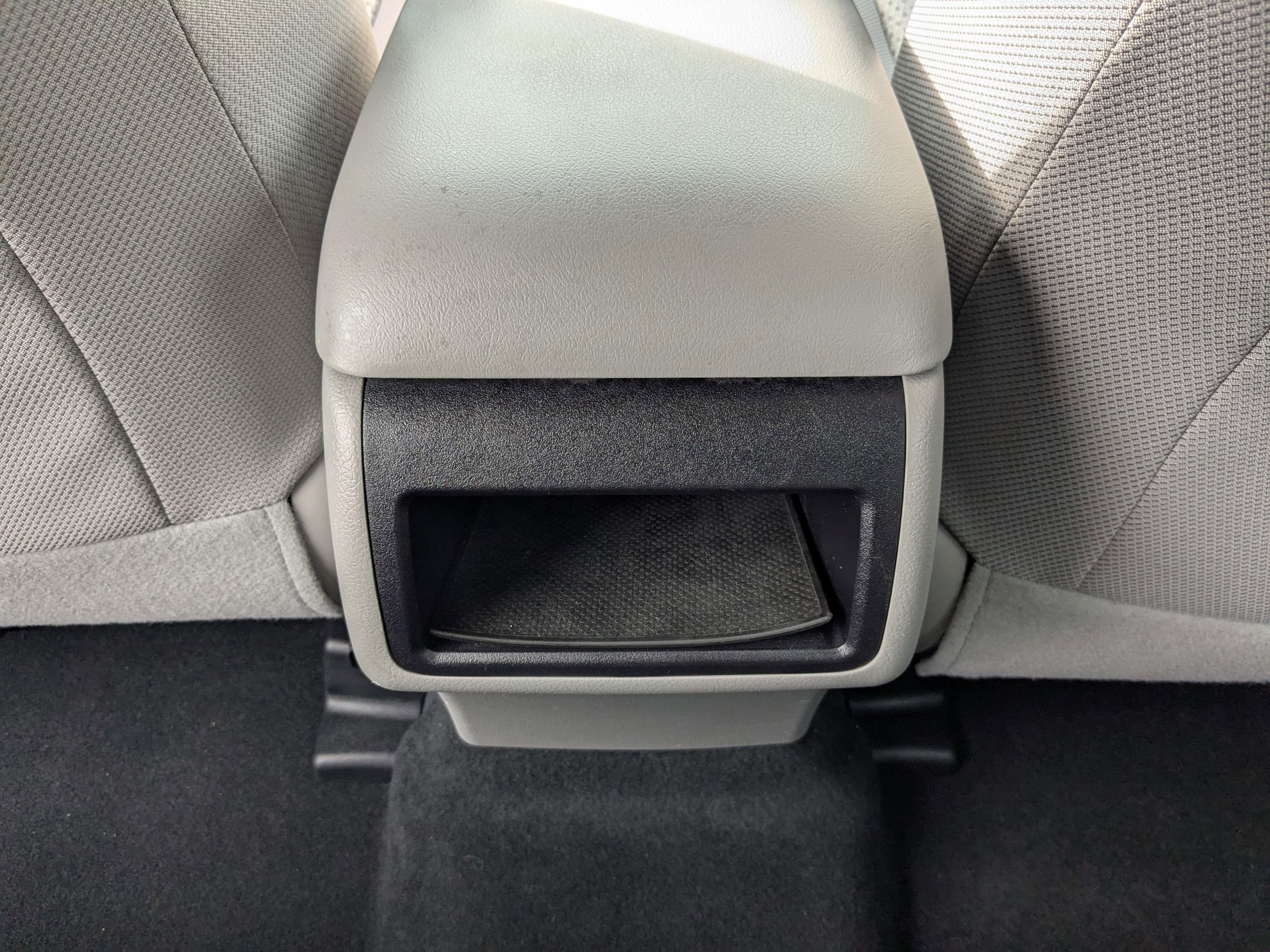 Vehicle image 27 of 34