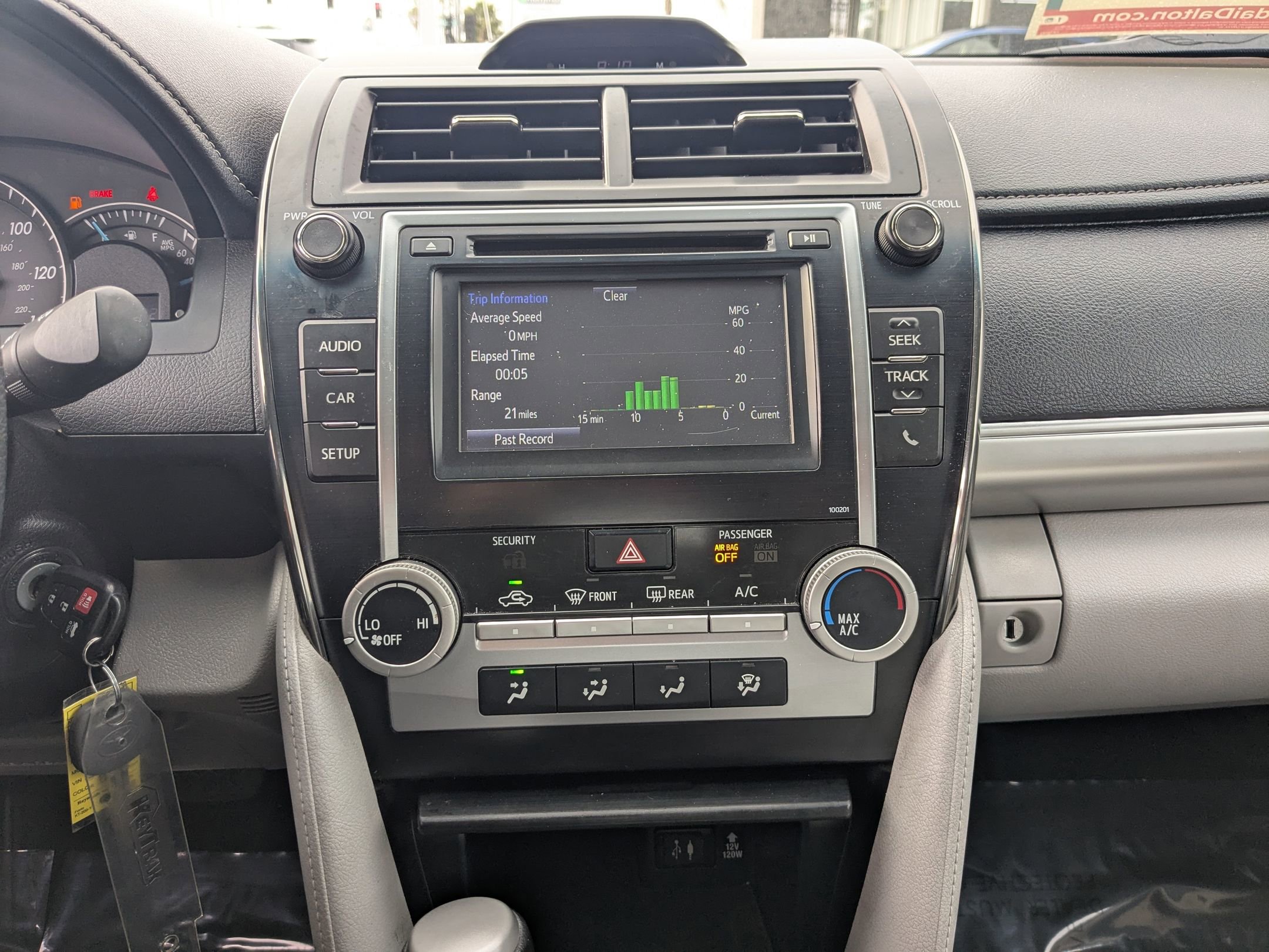 Vehicle image 19 of 34