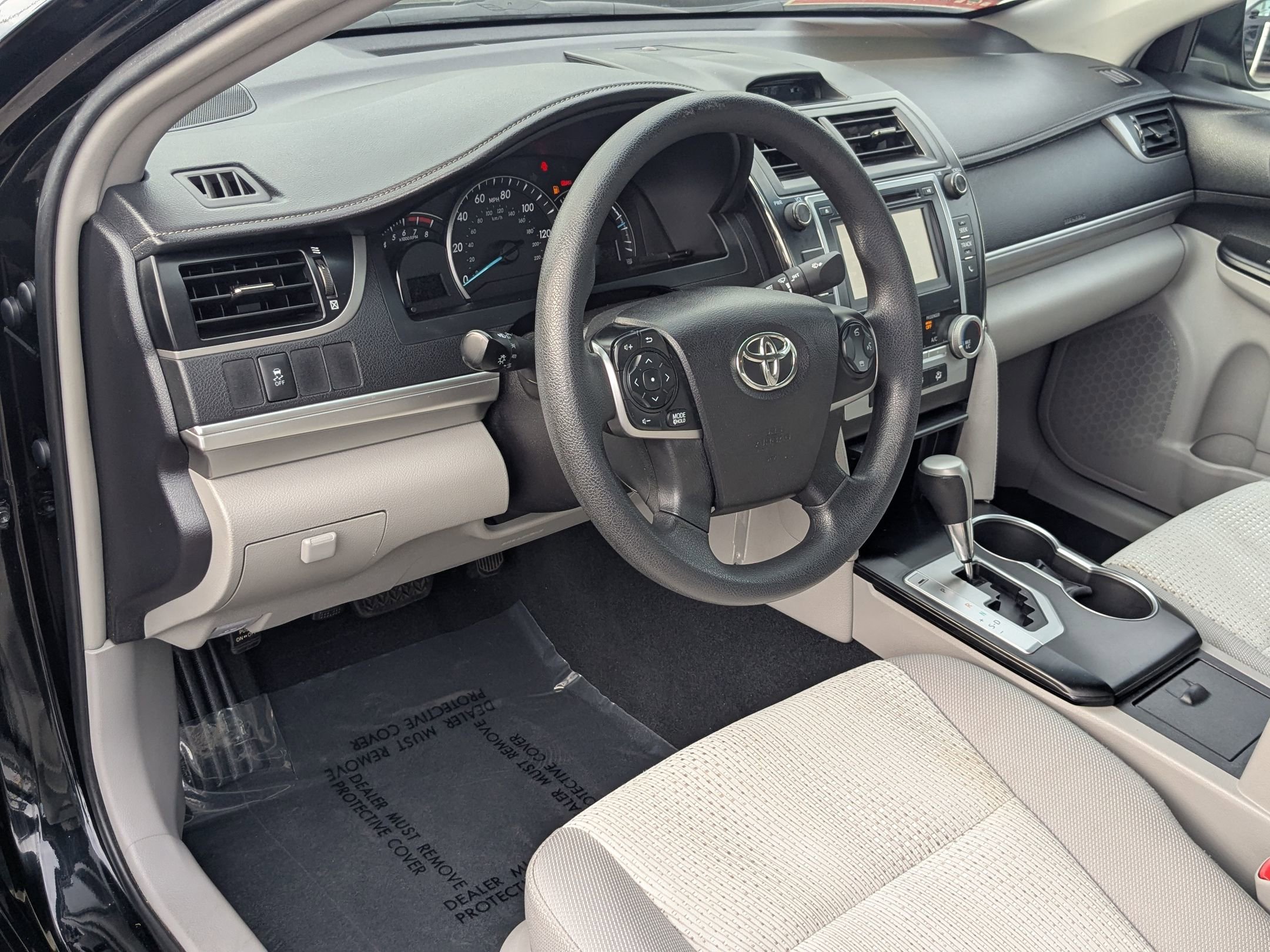 Vehicle image 13 of 34