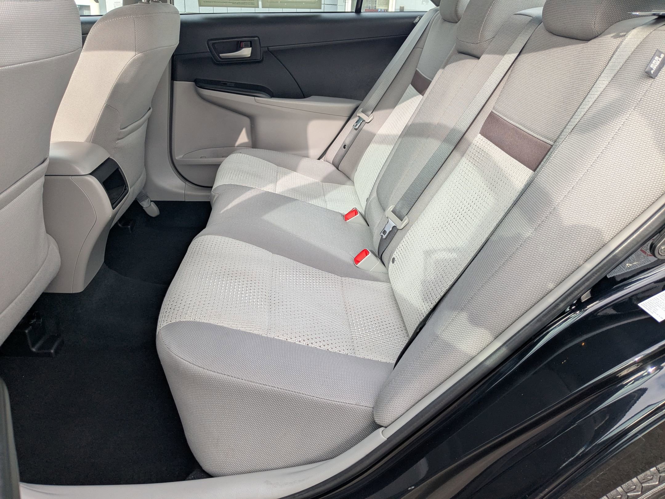 Vehicle image 26 of 34