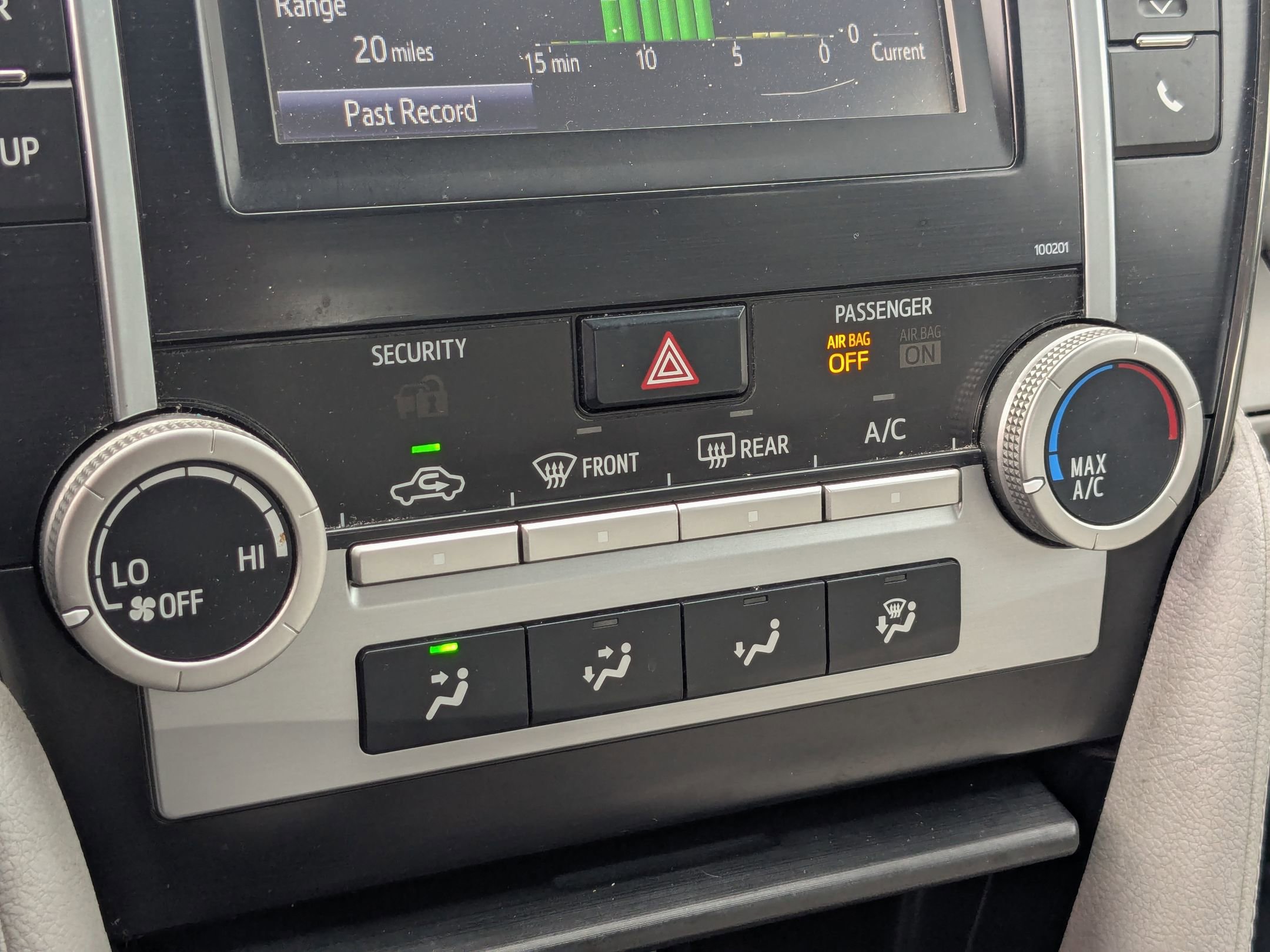 Vehicle image 22 of 34