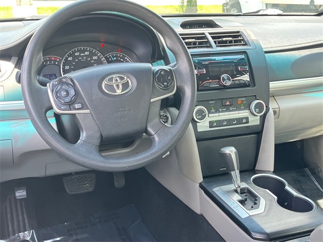 Vehicle image 9 of 30
