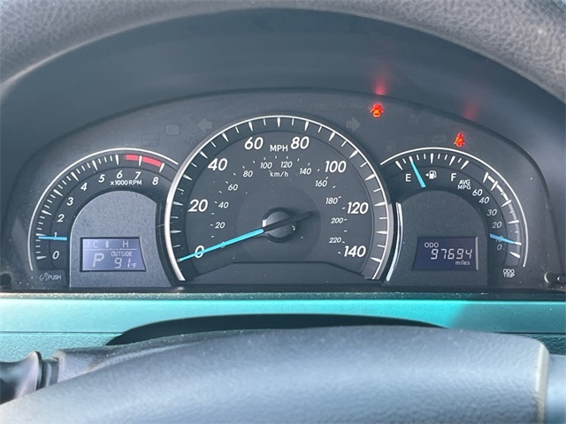Vehicle image 21 of 30