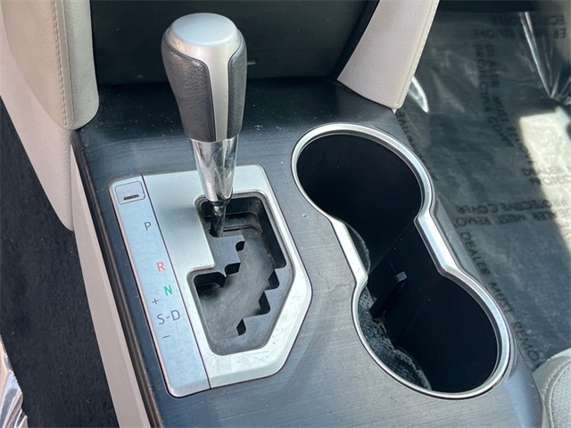 Vehicle image 13 of 30