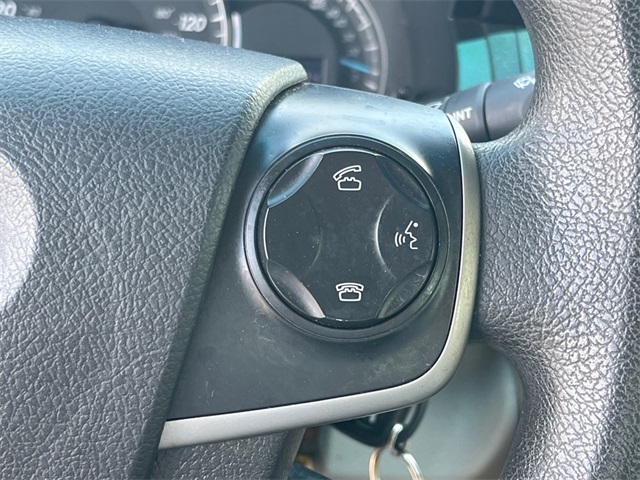 Vehicle image 17 of 30