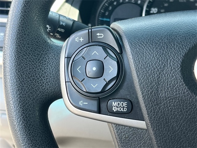 Vehicle image 16 of 30