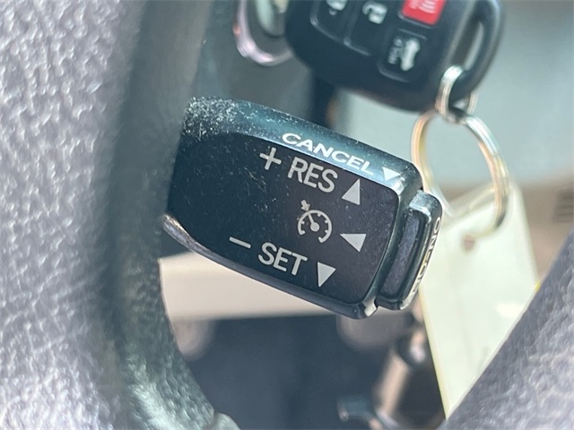 Vehicle image 18 of 30