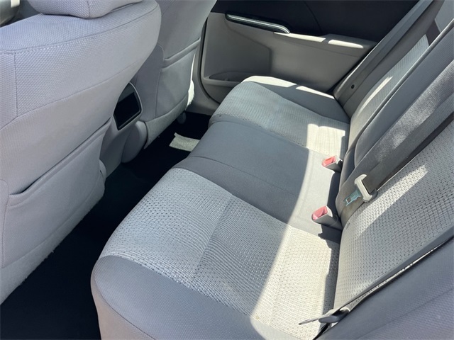 Vehicle image 27 of 30
