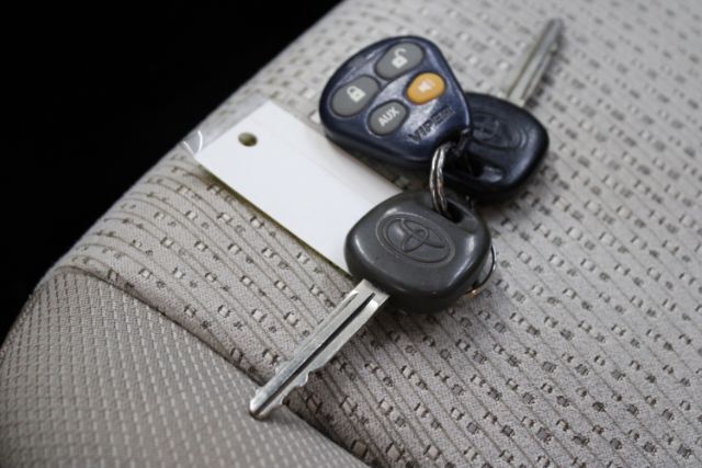 Vehicle image 10 of 23