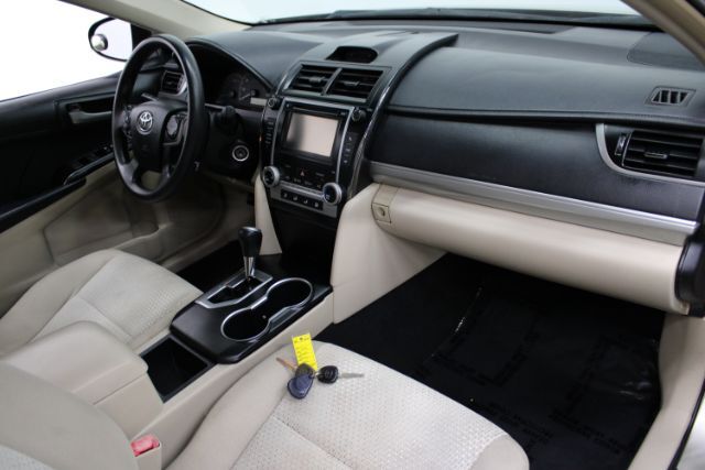 Vehicle image 22 of 23
