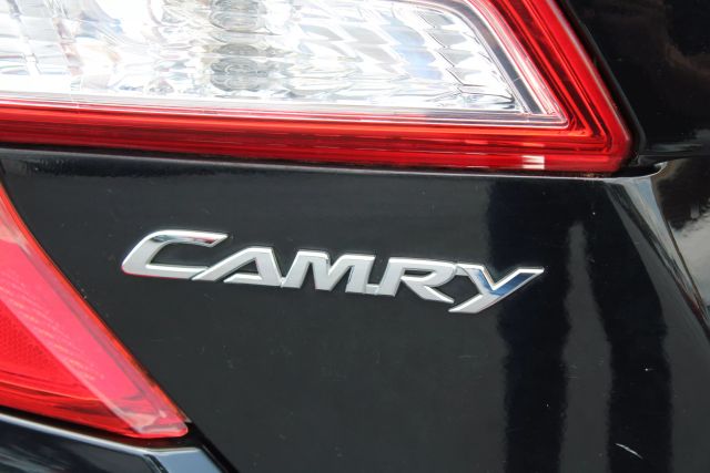 Vehicle image 29 of 33