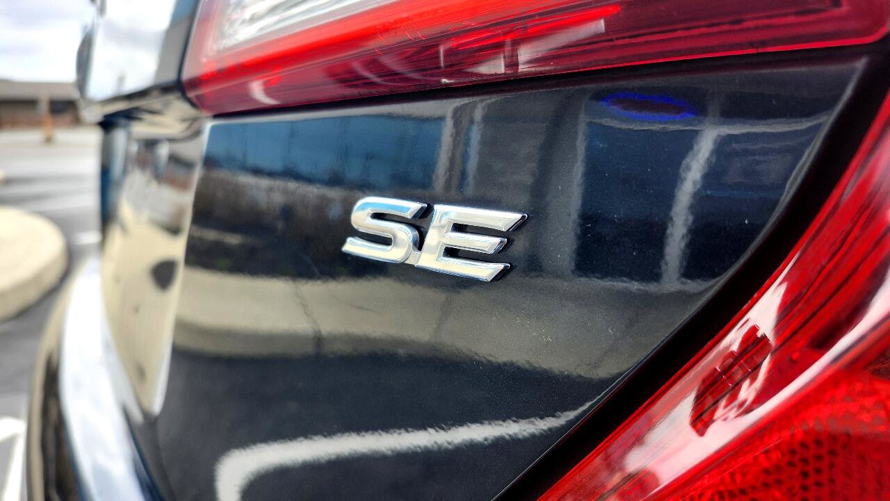 Vehicle image 40 of 41