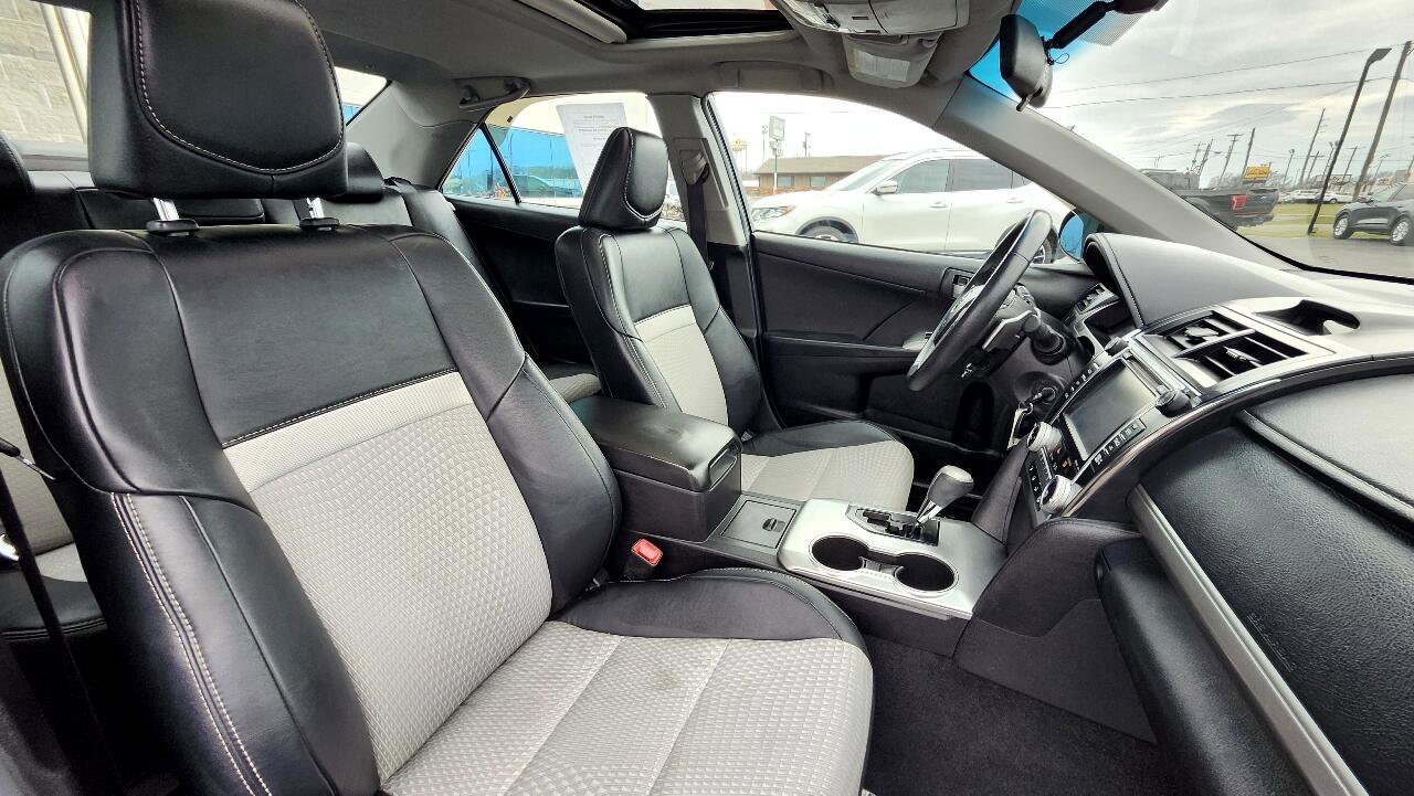 Vehicle image 26 of 41