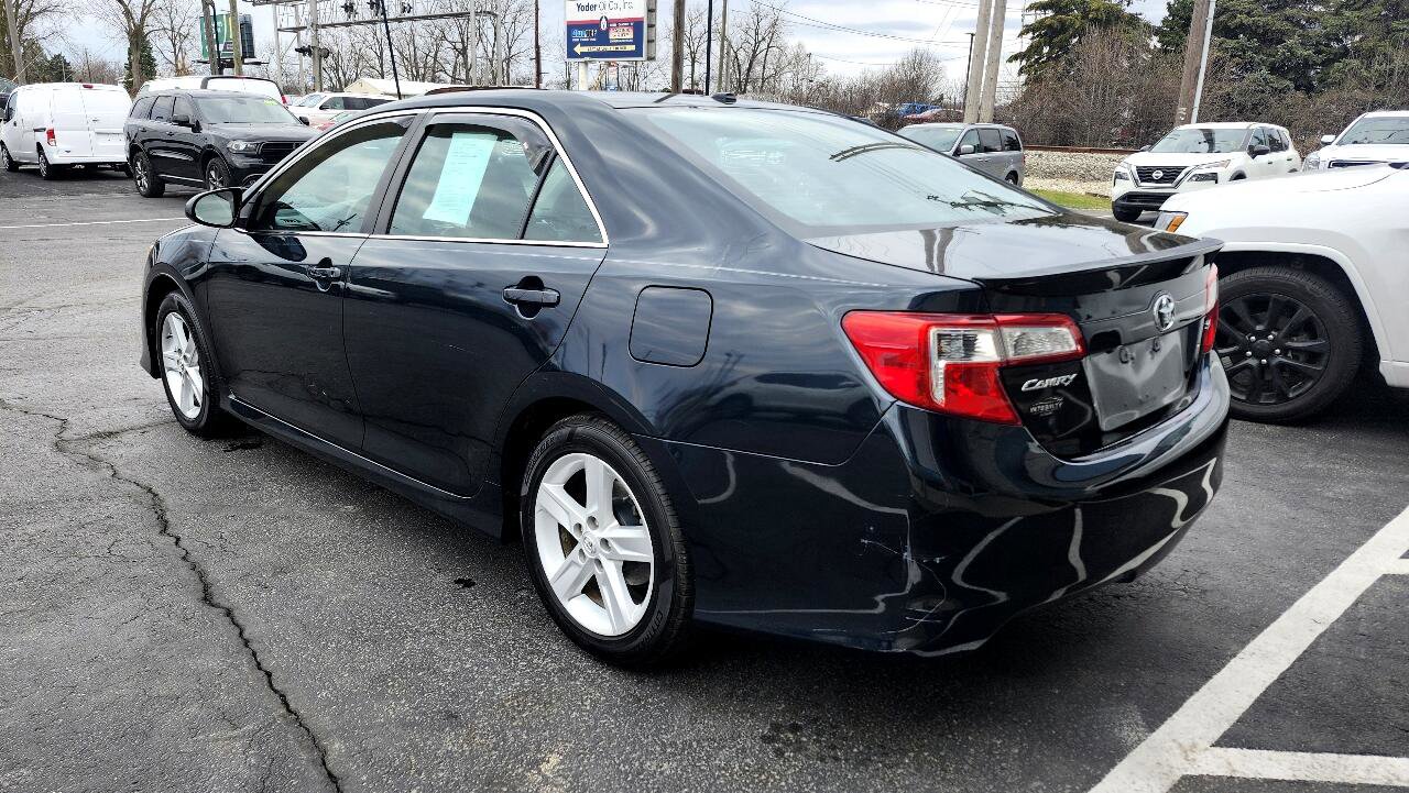Vehicle image 7 of 41