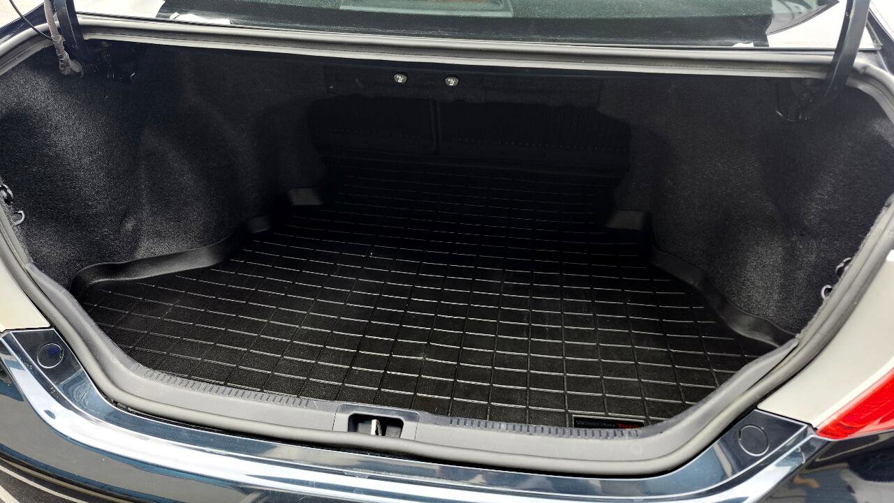 Vehicle image 31 of 41
