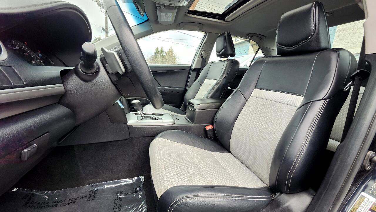 Vehicle image 9 of 41