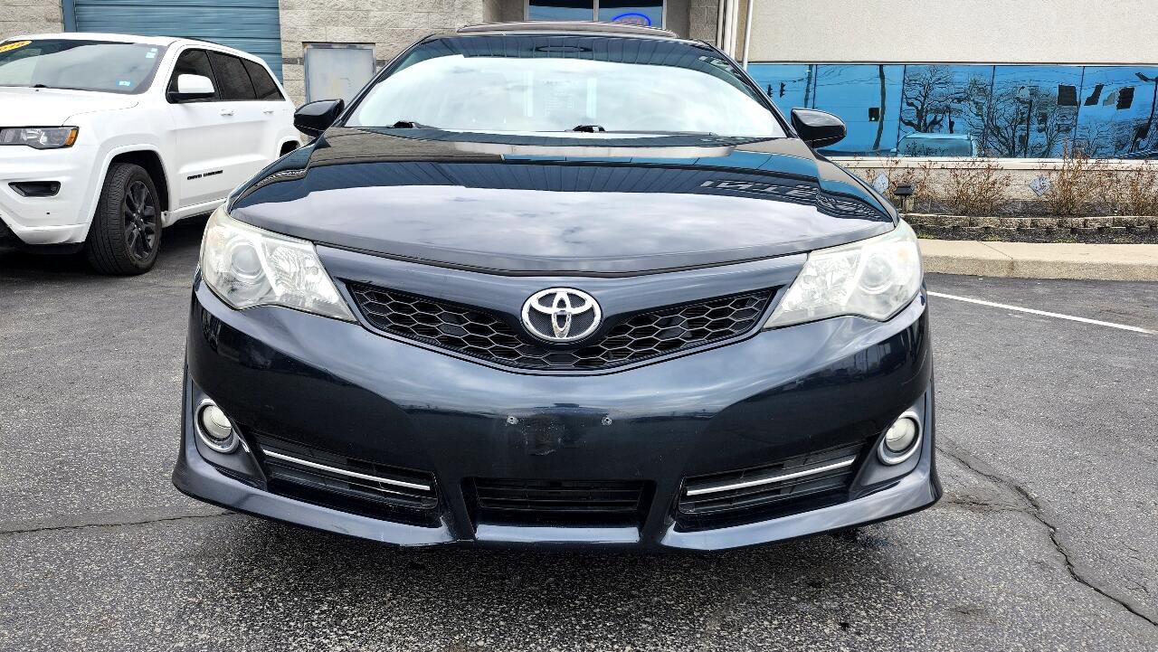 Vehicle image 8 of 41