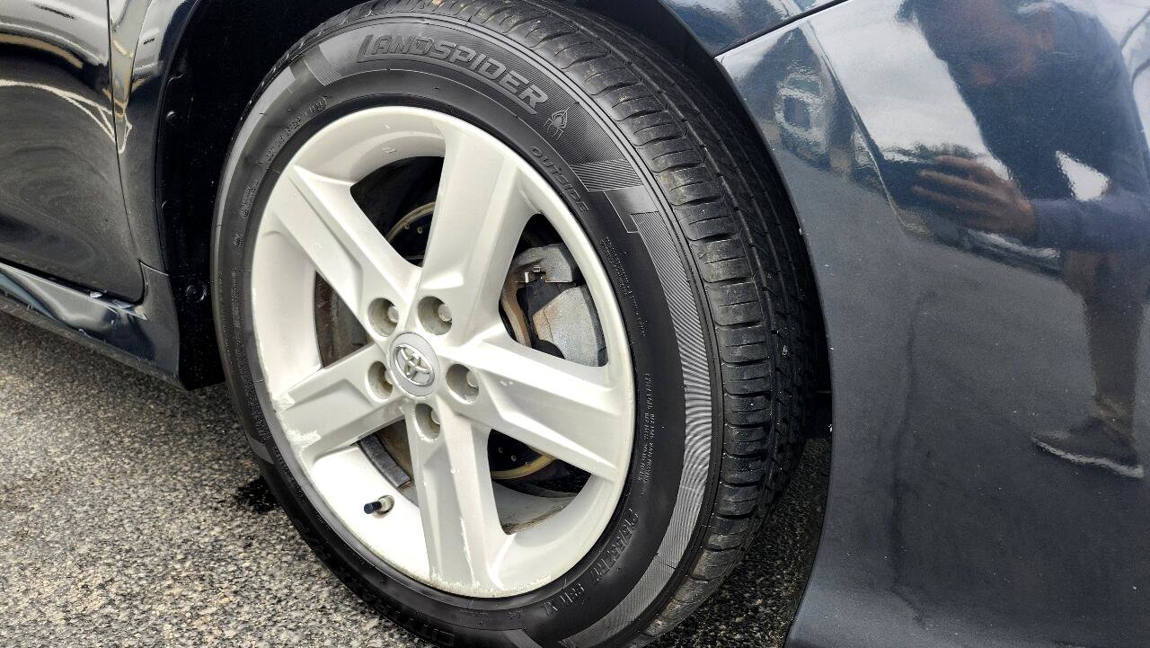 Vehicle image 39 of 41