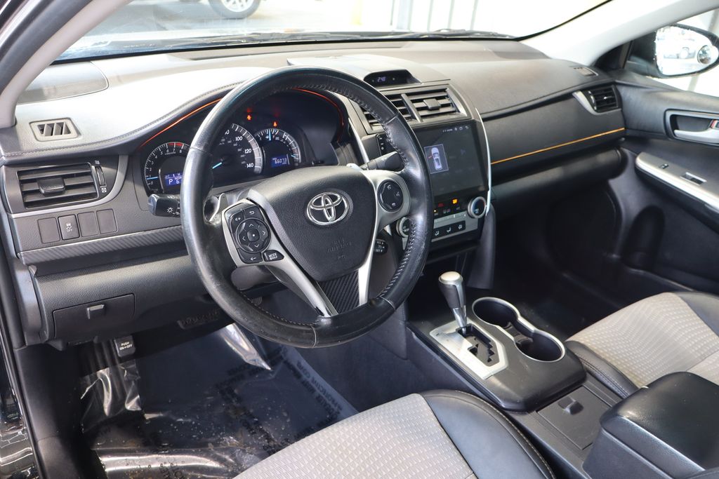 Vehicle image 17 of 36