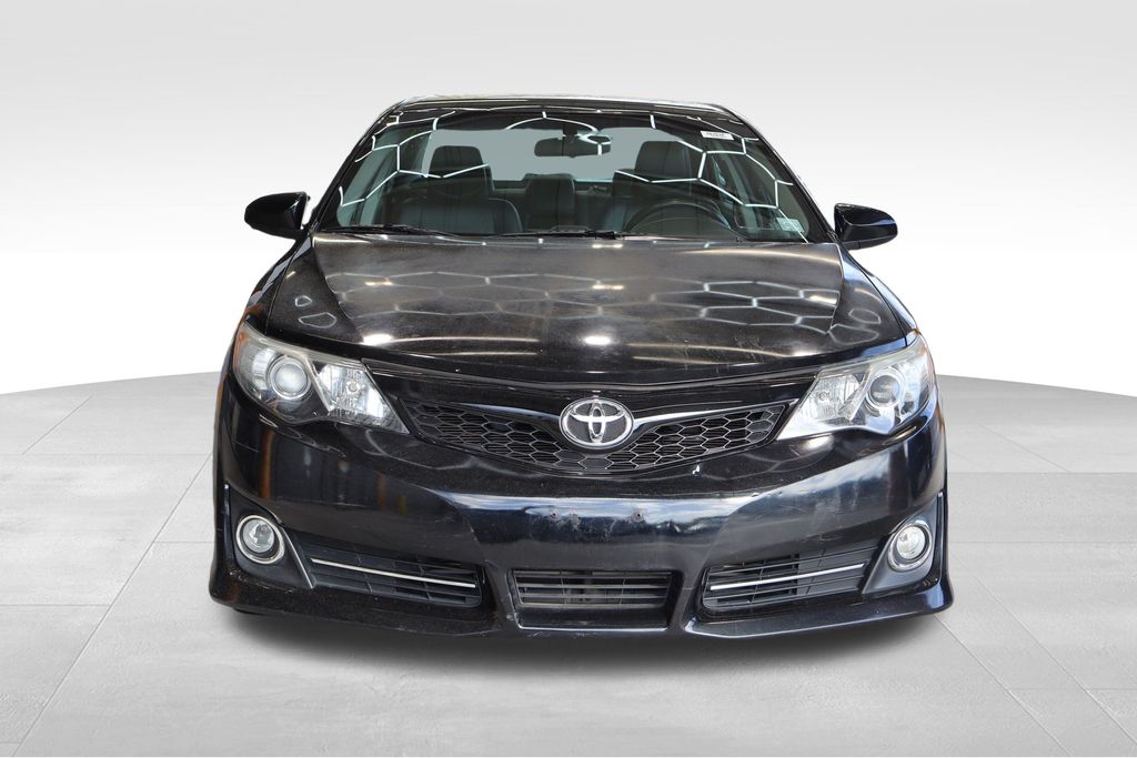 Vehicle image 3 of 36
