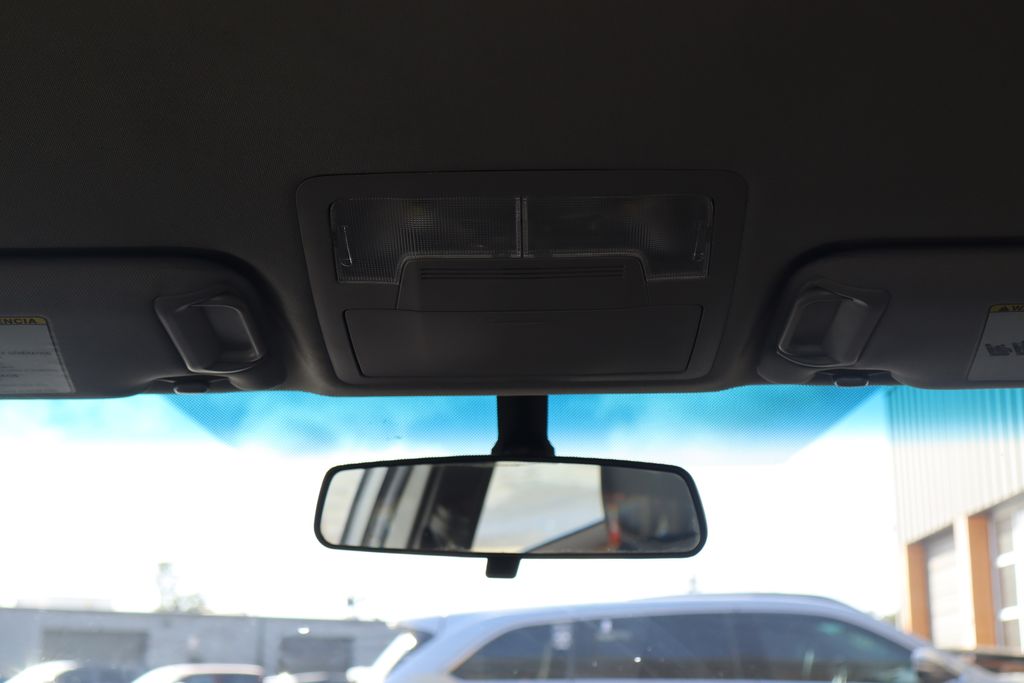 Vehicle image 22 of 36