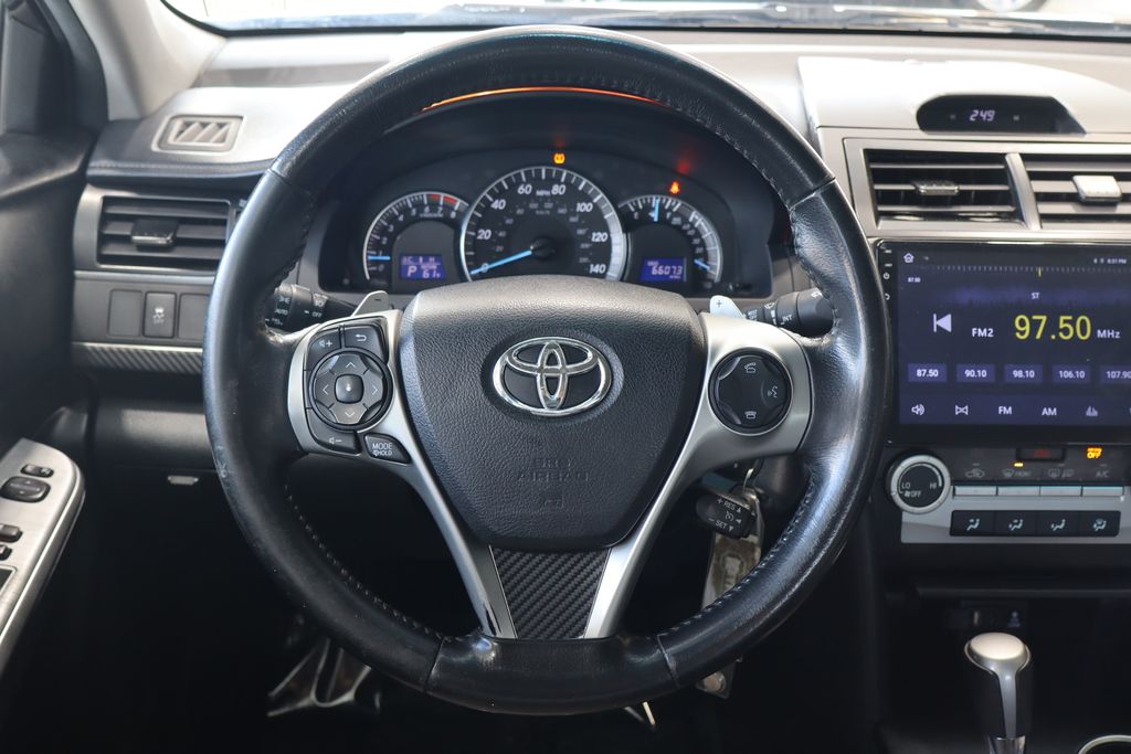 Vehicle image 18 of 36