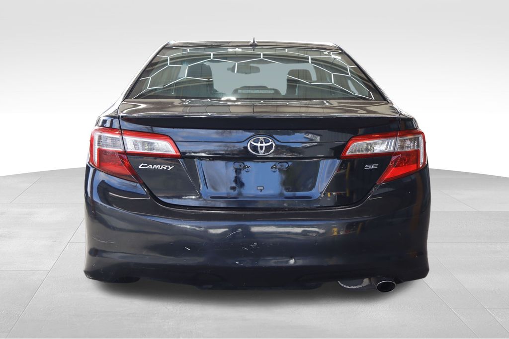 Vehicle image 4 of 36