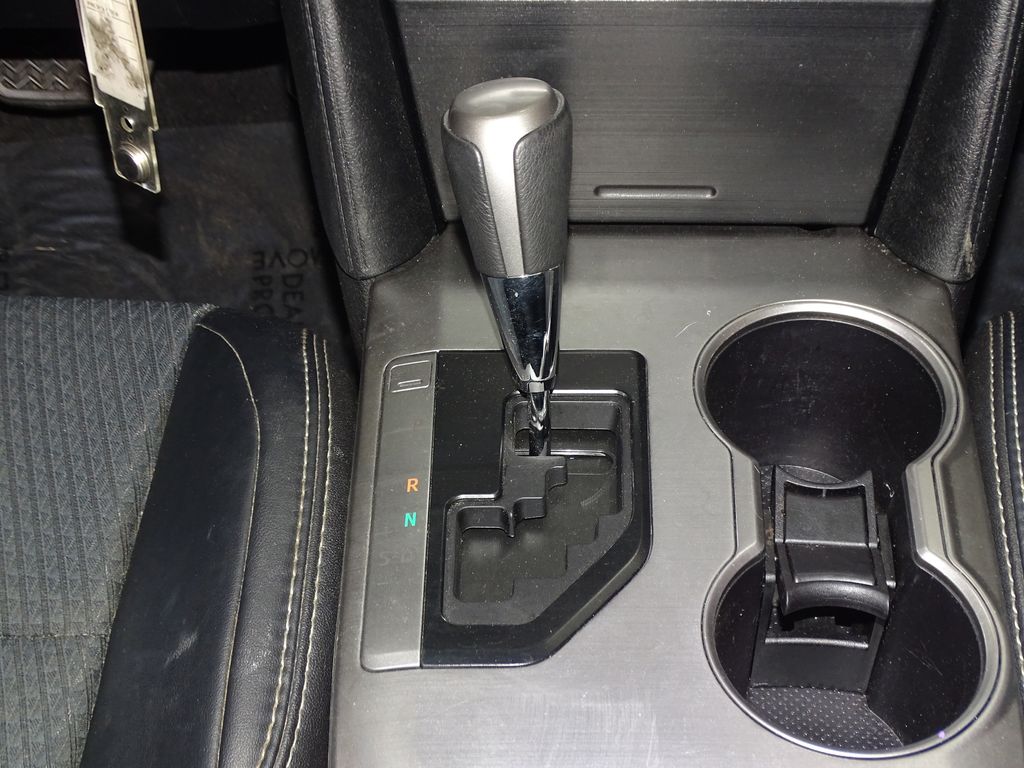 Vehicle image 29 of 35