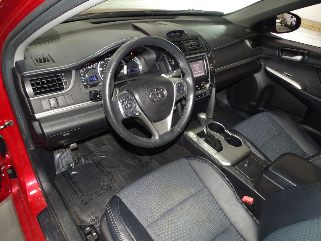 Vehicle image 16 of 35