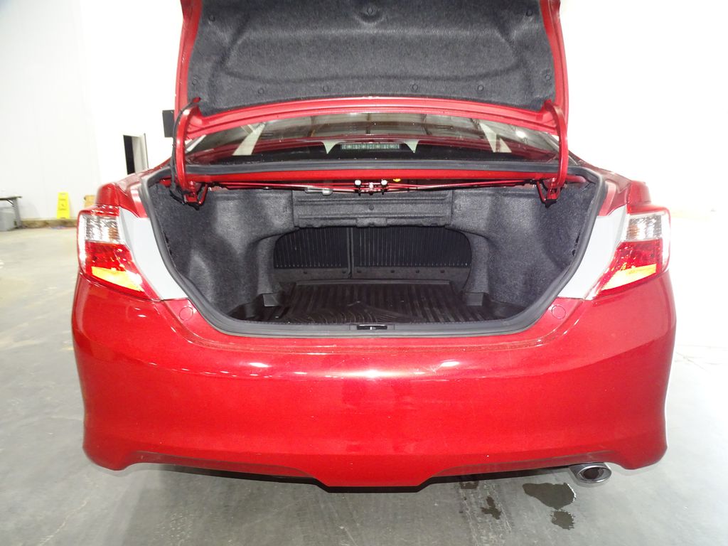 Vehicle image 9 of 35