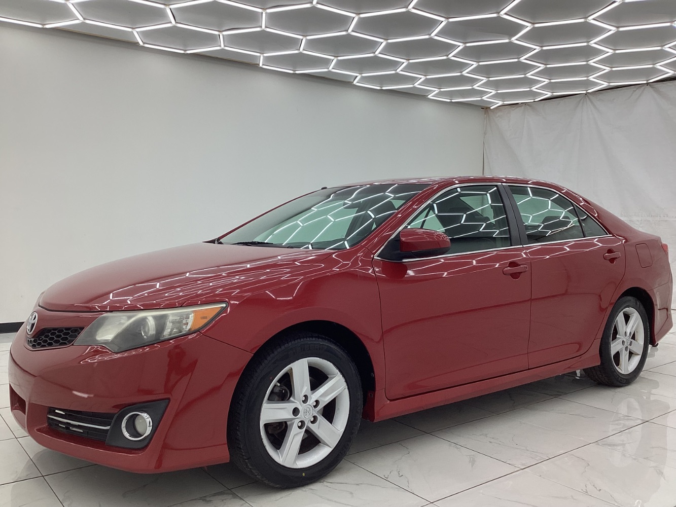 Vehicle image 7 of 45