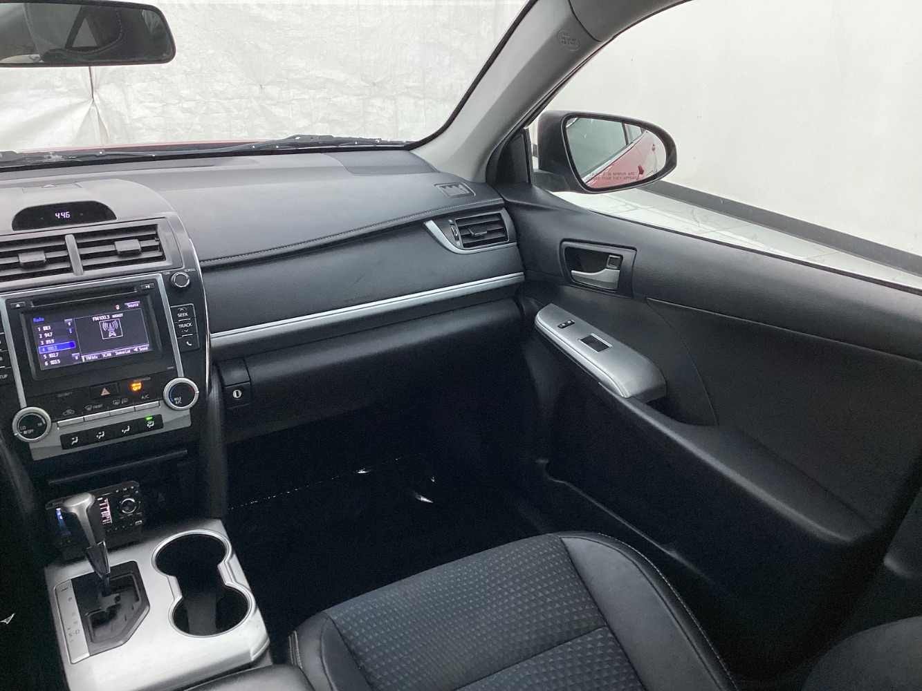 Vehicle image 25 of 45