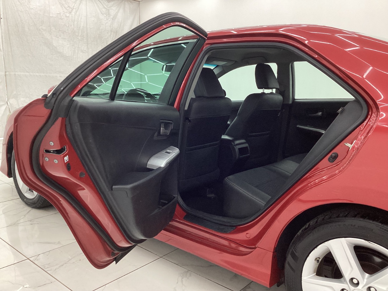Vehicle image 20 of 45