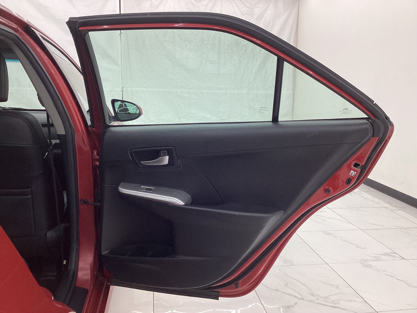 Vehicle image 23 of 45