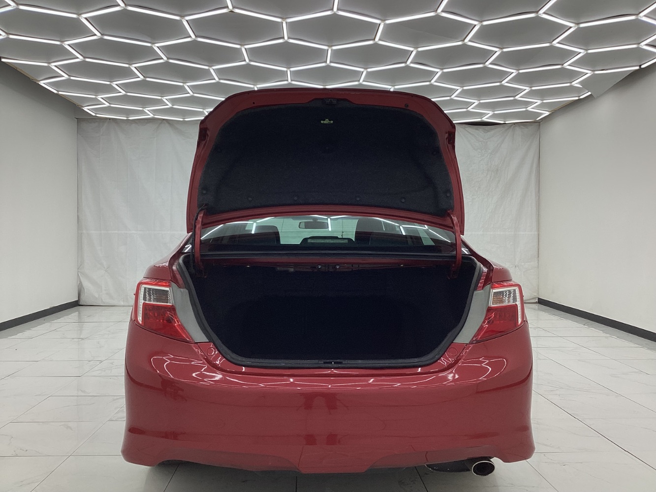 Vehicle image 38 of 45